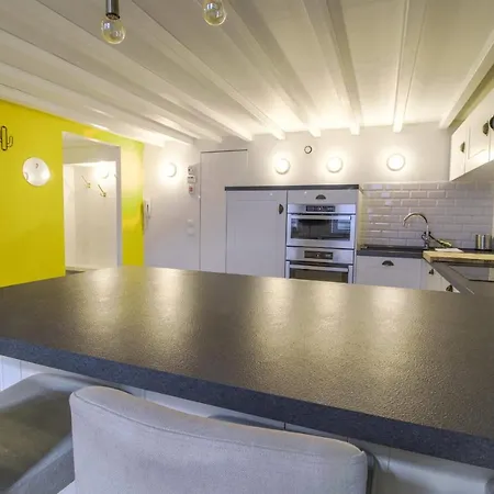Lys Private Duplex